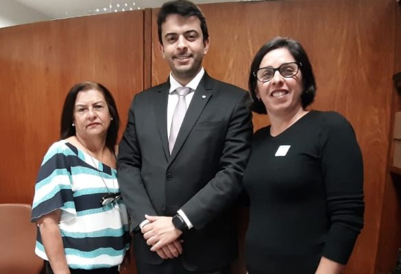 Deputado e secretárias de saúde